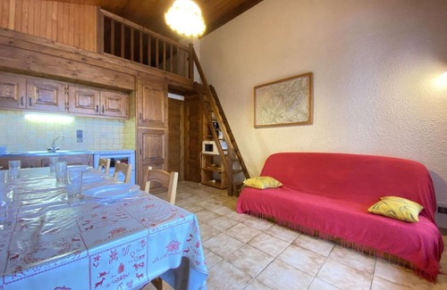 Praz-sur-Arly Apartamento | Spacieux 2P+Cabine Mezzanine à Praz-Sur-Arly - 8 pers, Proche Commodités, Vue Mont Charvin - FR-1-603-37