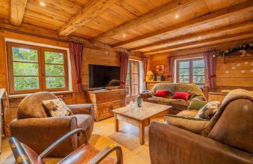 La Clusaz Apartamento | Spacieux appart 5 ch au cœur du village, charme savoyard, WiFi, cheminée décorative - FR-1-437-51