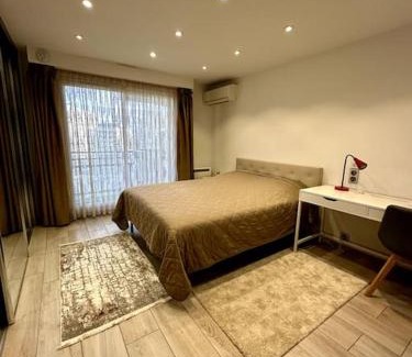 Republique–Point-du-Jour Apartamento | Spacieux et Élégant Appartement - Boulogne - Paris