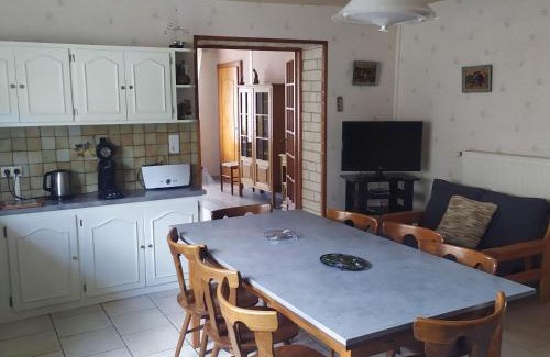 Repaix Casa | Spacieux gîte familial avec jardin et salle de jeux, proche de Center Parcs et des Vosges - FR-1-584-45