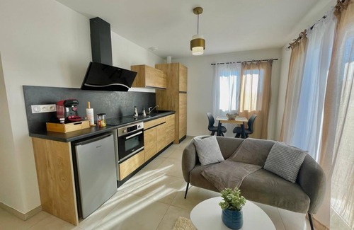 Lunel-Viel Apartamento | Spacieux Studio Avec Espace Chambre Séparé et Grande Terrasse