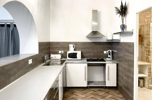 Salin-de-Giraud Apartamento | Spacieux T2 au Coeur de la Camargue - 10mn Plage