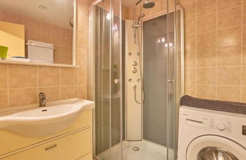 Barbotan-les-Thermes Apartamento | Spacieux T2 à Barbotan avec Parking et Wifi - FR-1-841-51