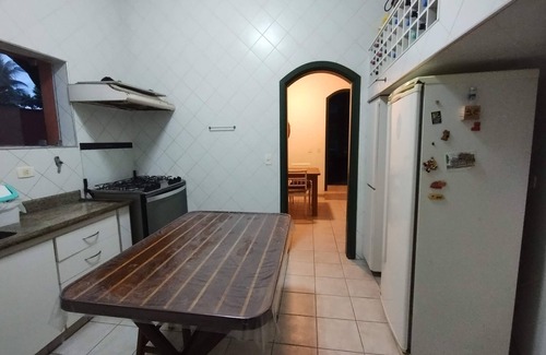 Jardim Mar e Ceu Casa | Spacious 5-bedroom house in charming Jardim Virginia Guarujá with WiFi, AC
