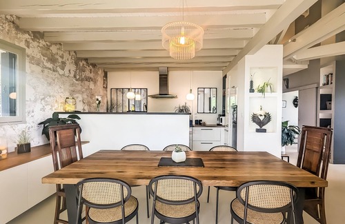Saint-Nazaire-les-Eymes Casa | Spacious villa at the foot of the chartreuse 12p. 5 bedrooms, pool. mountain view