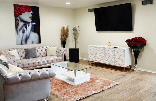 View Park-Windsor Hills Casa | Spacious 3-bedroom home in the desirable View Park-Windsor Hills