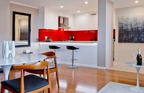 Redfern Apartamento | Spacious 1 Bed Apt Central Location With Pool/Gym