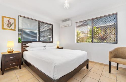 Wooloowin Apartamento | Spacious 1-Bed Unit with Outdoor Patio Dining
