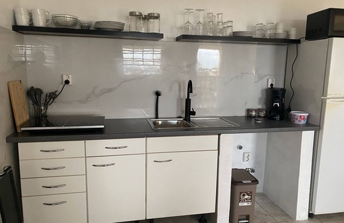Sunset Heights Apartamento | Spacious 1 bedroom apartment with beautiful views and large pool