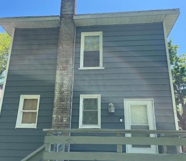 Lansing Apartamento | Spacious 1 Bedroom Duplex