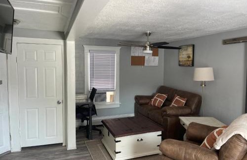 Lansing Apartamento | Spacious 1 Bedroom Duplex