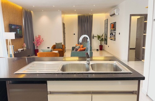 Santeo Casa | Spacious 1-bedroom home with WiFi, AC, Games, Patio & More