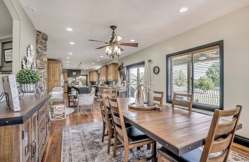 Bluffdale Casa | Spacious 10 Bedroom Luxury Home with Gym and Theatre Room