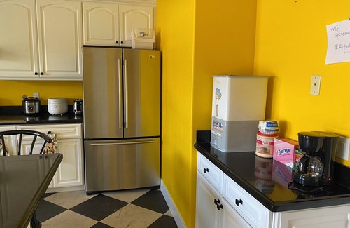 Monterey Park Casa | Spacious 11-bedroom house with AC, WiFi in enchanting Monterey Park