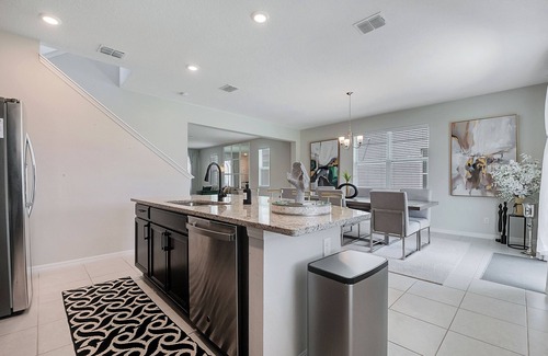 West Haven Casa | Spacious 12- Guest 4-bedroom Comfy Home Near Disney