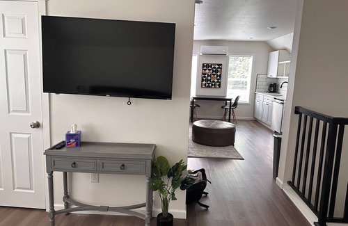 Hough Apartamento | Spacious 1bd/1bt downtown apartment next to the park
