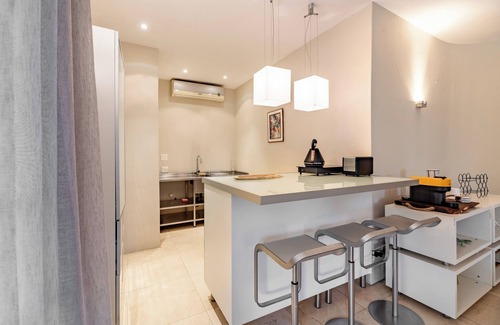 La Lucia Apartamento | Spacious 1Bedroom Garden Retreat with Private Pool