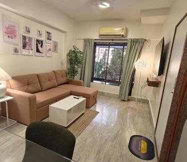Pali Hill Apartamento | Spacious 1BHK Off Carter Road