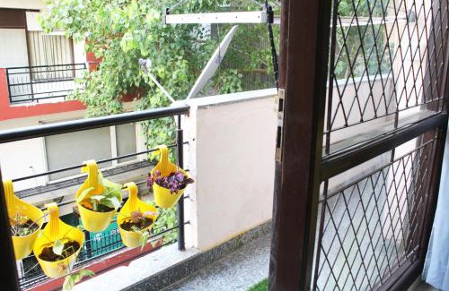 Greater Kailash Apartamento | Spacious 1BHK Suite Prime Location w/2 baths (12)