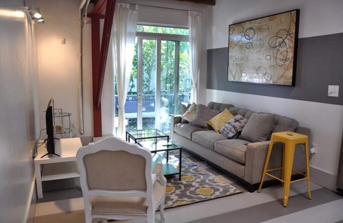 Inman Park Condominio | Amplio 1br / 2ba Inman Park Loft