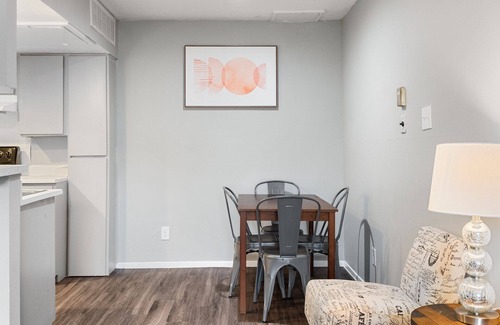 North University Apartamento | Spacious 1BR in Hydepark Austin 3932
