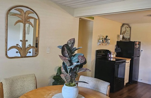 Trailer Estates Apartamento | Blue Heron Inn: 1/1 apt| pet friendly | Six miles to IMG
