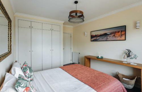 Sao Pedro da Afurada Apartamento | Spacious 1BR with Parking in Quiet Area