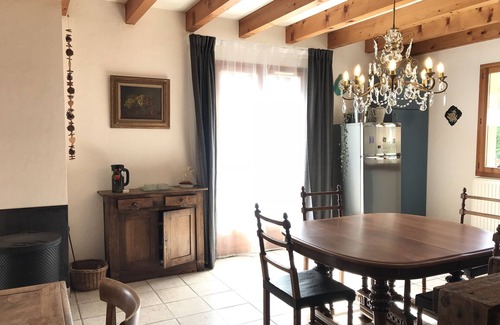 Chaparon Apartamento | Amplio apartamento en el primer piso en el lago de Annecy