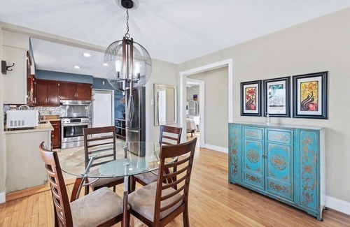 Belleville Casa | Spacious 2/1 w/large yard only 20 min to STL Arch