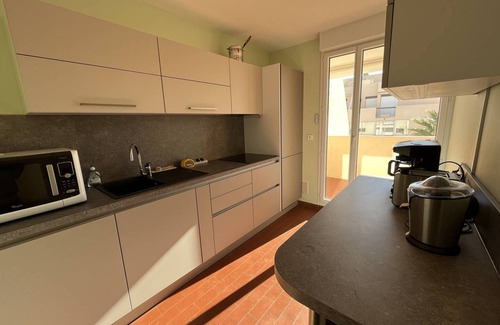 La Faviere Apartamento | AMPLIO APARTAMENTO DE 2 DORMITORIOS, VISTA DEL HONOR DOCK