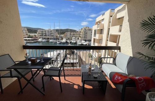 La Faviere Apartamento | AMPLIO APARTAMENTO DE 2 DORMITORIOS, VISTA DEL HONOR DOCK
