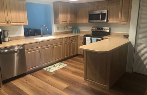 Sarasota Villa | Spacious 2 BD and 2BA Villa 13 minutes from Siesta Key!