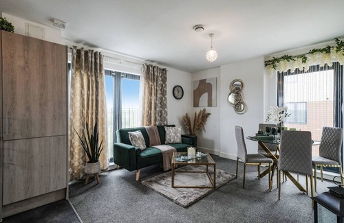 George Green Apartamento | Spacious 2 Bed 2 Bath Flat with Parking in Slough