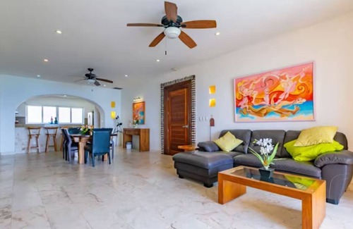 Salinas Condominio | Spacious 2-bed condo with Stunning Sea Views - Isla Mujeres