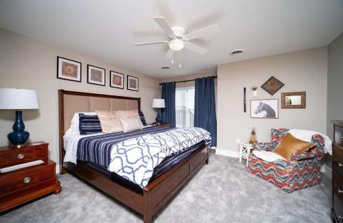 Bettendorf Apartamento | Spacious 2 bed Condo with Office