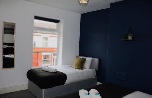 Warrington Casa | Spacious 2 Bed House in Warrington by Eason Stays Ideal for Weekend Getaways & Business Travellers!