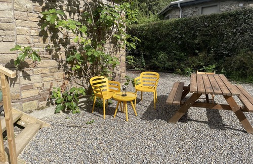 Knockaderry Cross Roads Casa | Spacious 2 bed stone cottage in the Wicklow Mountains