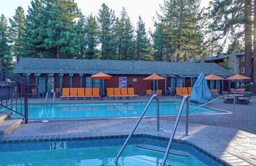 Tahoe Meadows Apartamento | Spacious 2 Bedroom Townhouse in South Lake Tahoe