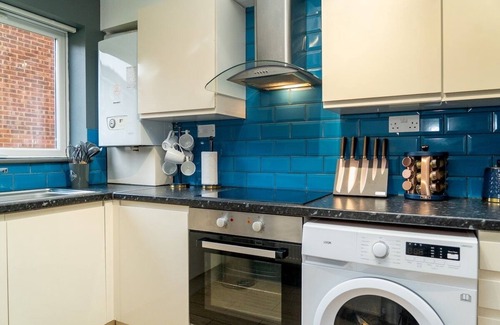 Marlborough Apartamento | Spacious 2 Bedroom Home in Harrow | Free Parking