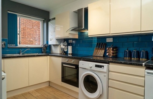 Marlborough Apartamento | Spacious 2 Bedroom Home in Harrow | Free Parking
