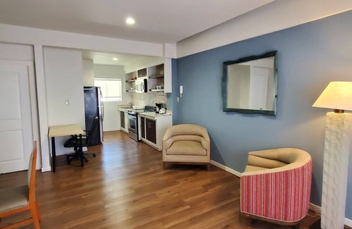 Playas de Tijuana Apartamento | Spacious 2 bedroom apartment by the bullring