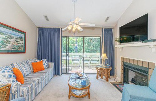 Arcadian Shores Casa | Spacious 2 Bedroom Condo- Vaulted Ceilings and Fireplace- St James Park 12-E