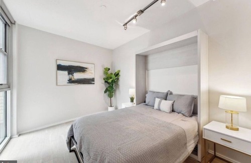 Virginia Square Condominio | Spacious 2-bedroom condo in Arlington. Close proximity to the Nation's Capital.