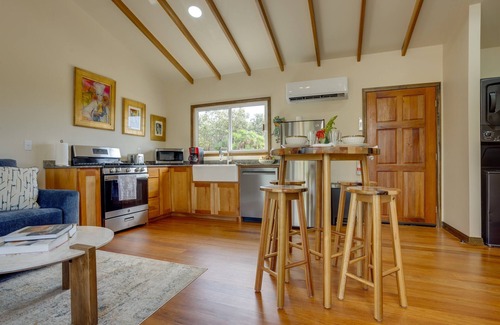 Placentia Cabina | Spacious 2-Bedroom-Lagoon Views-Pool-Maya Beach
