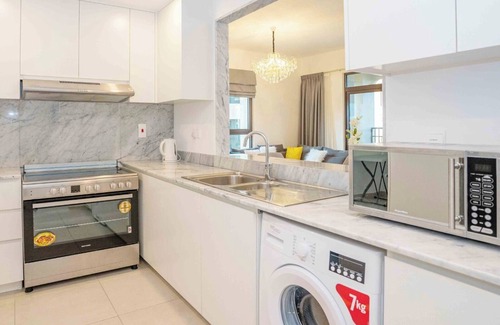 Umm Suqeim 3 Apartamento | Spacious 2-Bedroom + Maids' Room, Facing Burj Al Arab & Steps from the Beach