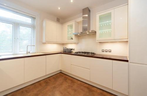 Stratford Apartamento | Spacious 2 Bedroom Maisonette in Stratford