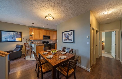 Sooke Cabaña | Spacious 2 Bedroom Townhome, Sooke