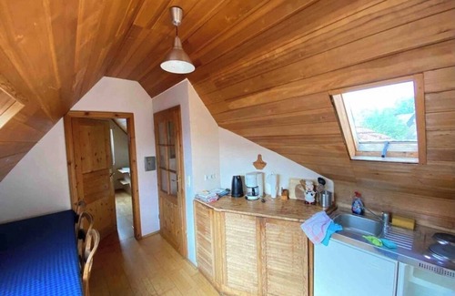 Leverkusen Apartamento | Spacious 2-room apartment with kitchen and bathroom