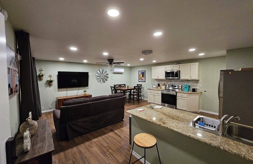 Rosedale Casa | Spacious 2 story 1-bedroom house with pool