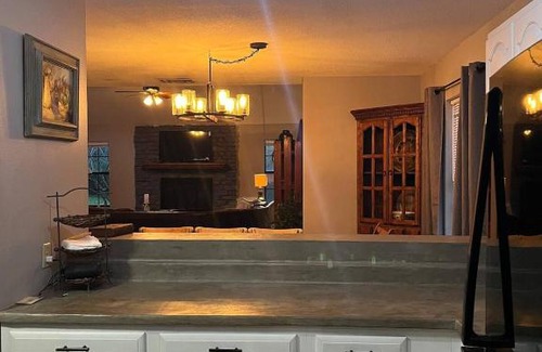 Cedar Creek Casa | Spacious 2 Story Rustic Retreat
